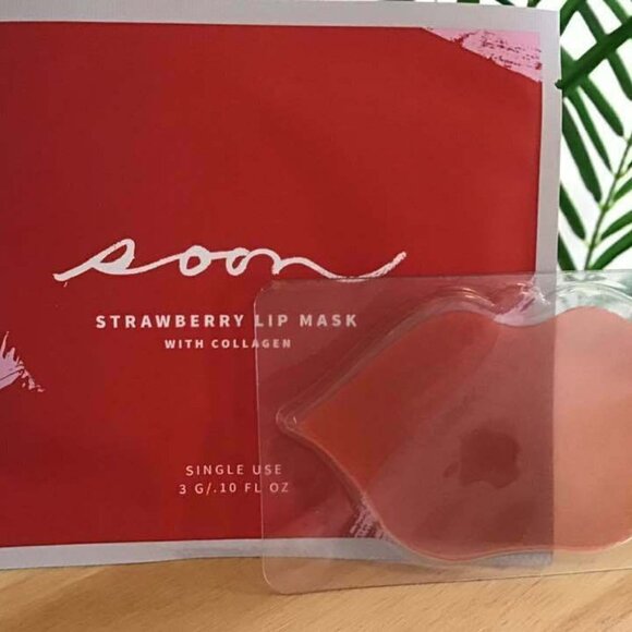 5 Soon Skincare Strawberry Lip Masks w/Collagen (expired) NEW - Picture 3 of 4
